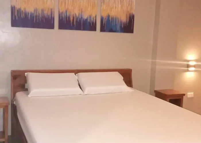 Hostel Hope House - *